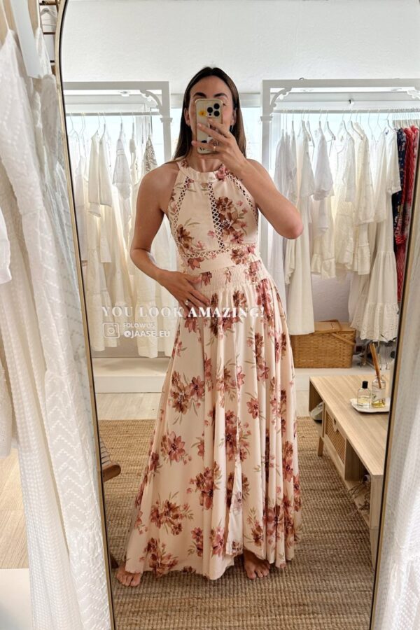 Vista frontal completa del vestido Jaase Endless Summer Love Story con corte largo y espalda descubierta
