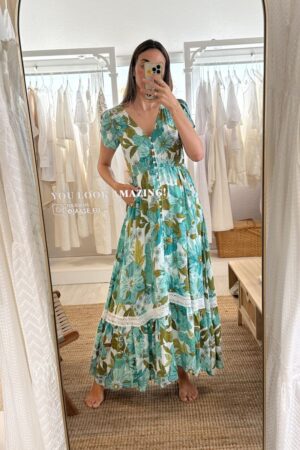 Vestido Jaase Carmen modelo Amaya - Imagen portada. Vestido largo bohemio con estampado floral en tonos verdes sobre fondo blanco