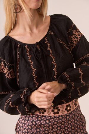 nkn nekane zaurak embroidered boho blouse cover