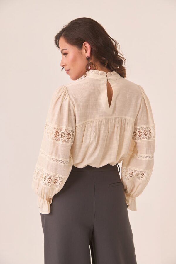 NKN Nekane – Lace Long-Sleeve Blouse Cetus back