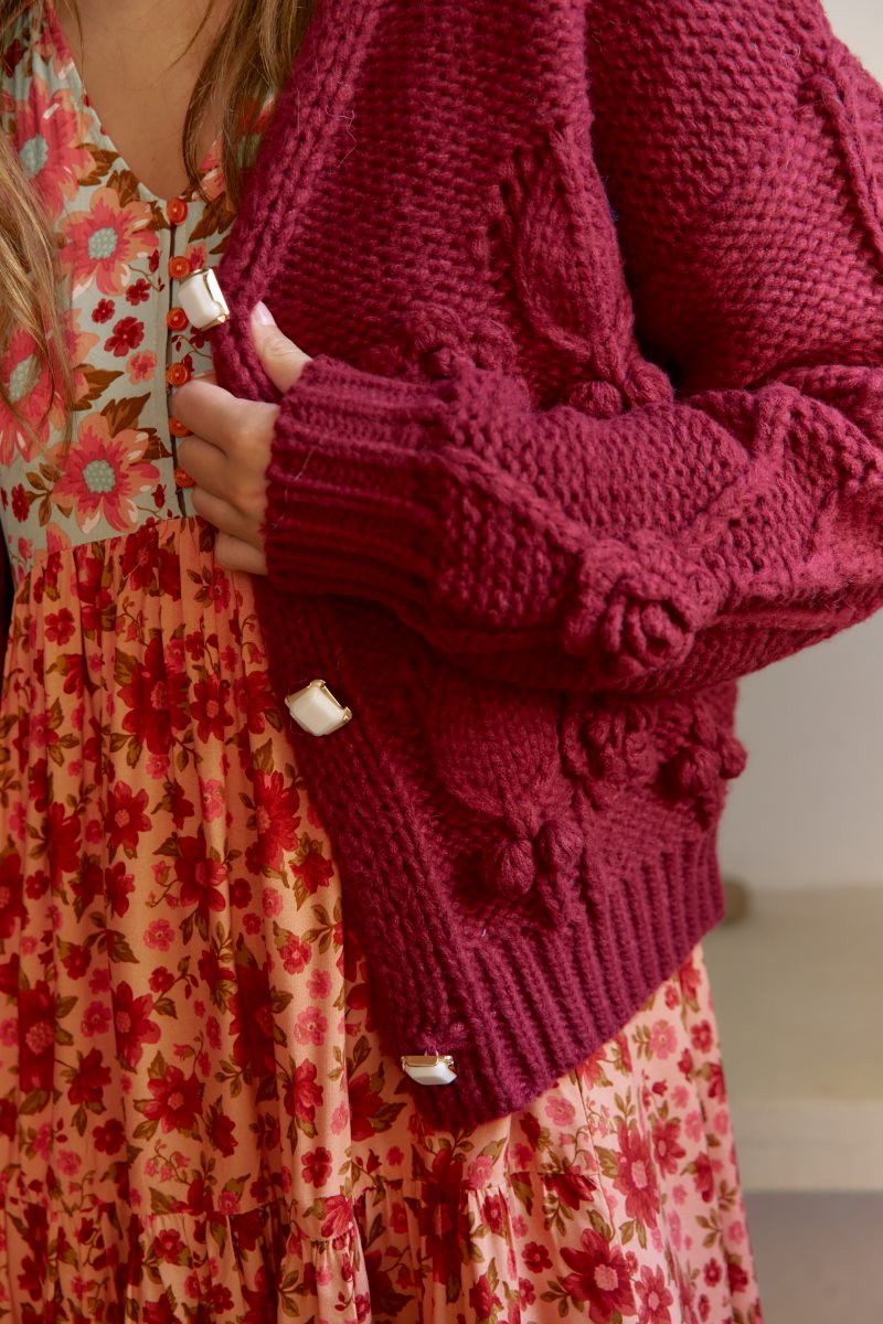chaqueta jaase maroon cozy detalle