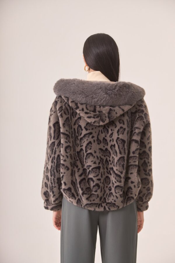 nkn nekane short animal print hooded coat back