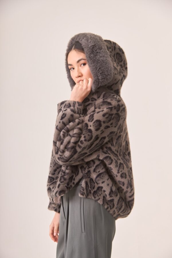 nkn nekane mob coat