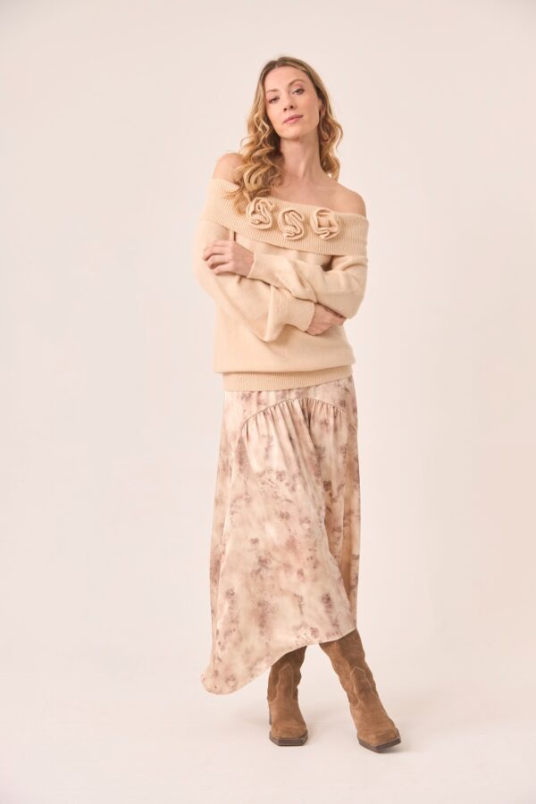 nkn nekane jersey cuello vuelto flores beige frontal